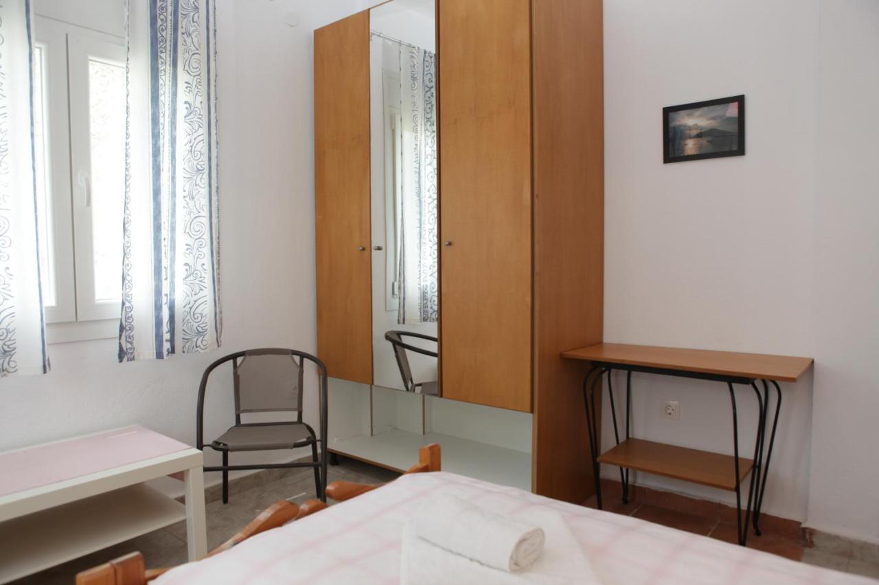 O Pyrgos Accommodations Panormos  Экстерьер фото