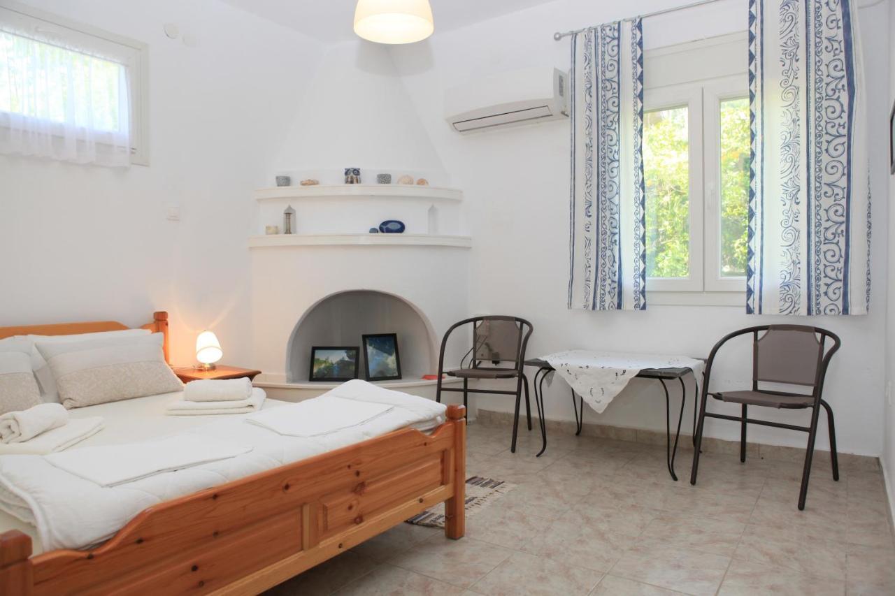 O Pyrgos Accommodations Panormos  Экстерьер фото