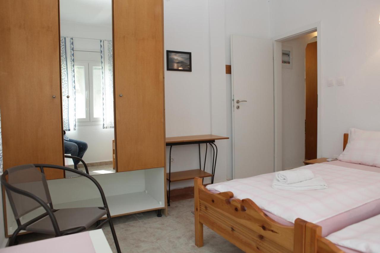 O Pyrgos Accommodations Panormos  Экстерьер фото