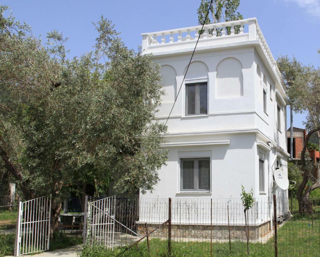 O Pyrgos Accommodations Panormos  Экстерьер фото