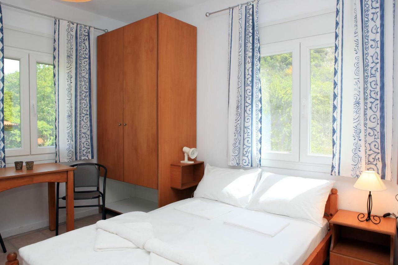 O Pyrgos Accommodations Panormos  Экстерьер фото