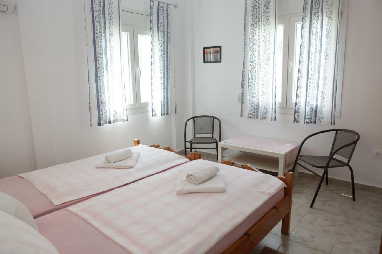 O Pyrgos Accommodations Panormos  Экстерьер фото