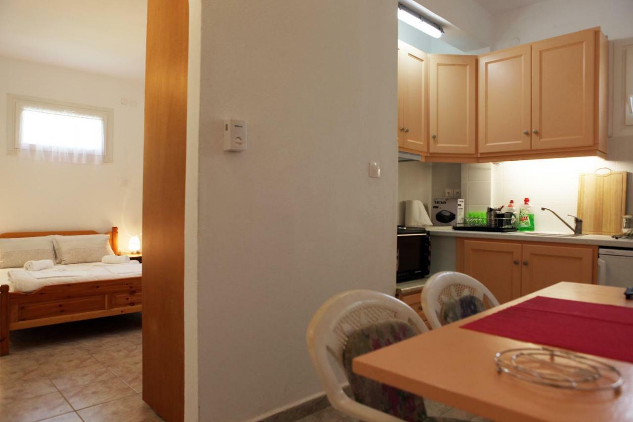 O Pyrgos Accommodations Panormos  Экстерьер фото